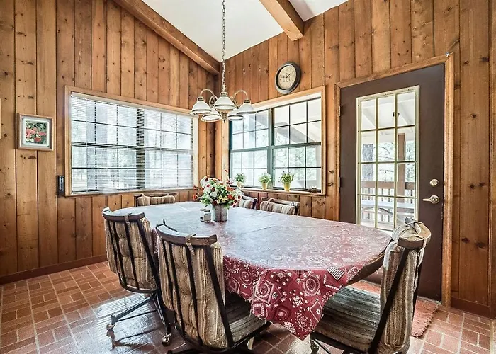 Gorgeous With Fireplace And Barbecue In Greer, Arizona *
