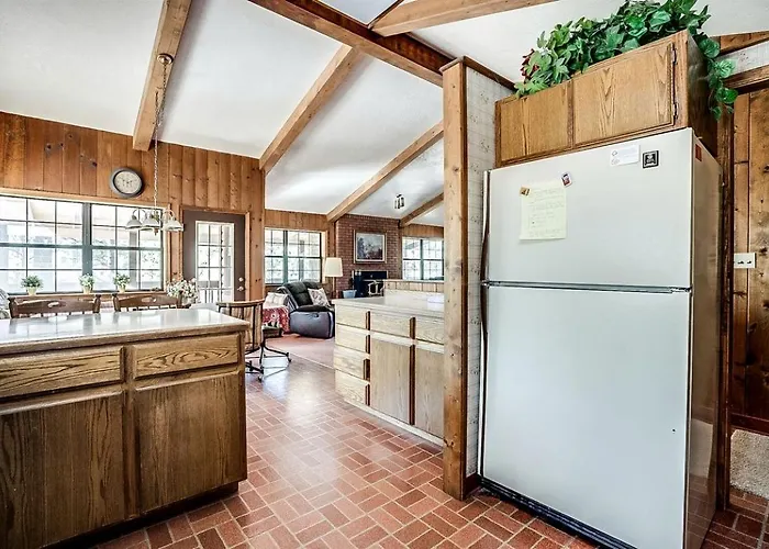 Gorgeous With Fireplace And Barbecue In Greer, Arizona * Greer
