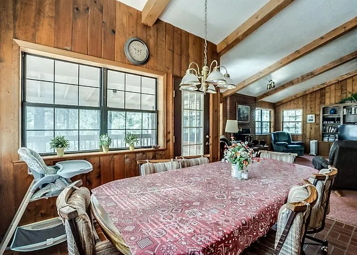 Gorgeous With Fireplace And Barbecue In Greer, Arizona *