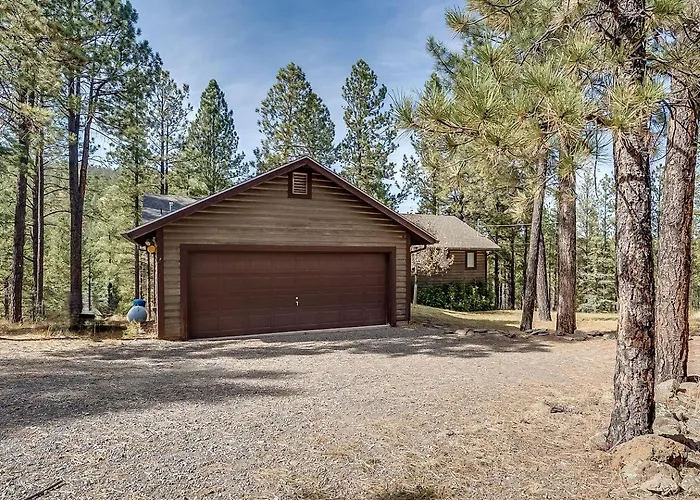 Gorgeous With Fireplace And Barbecue In Greer, Arizona