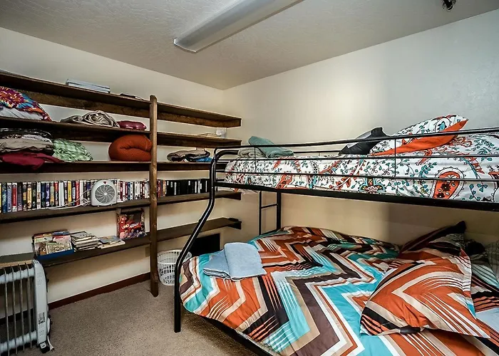 Gorgeous With Fireplace And Barbecue In Greer, Arizona *