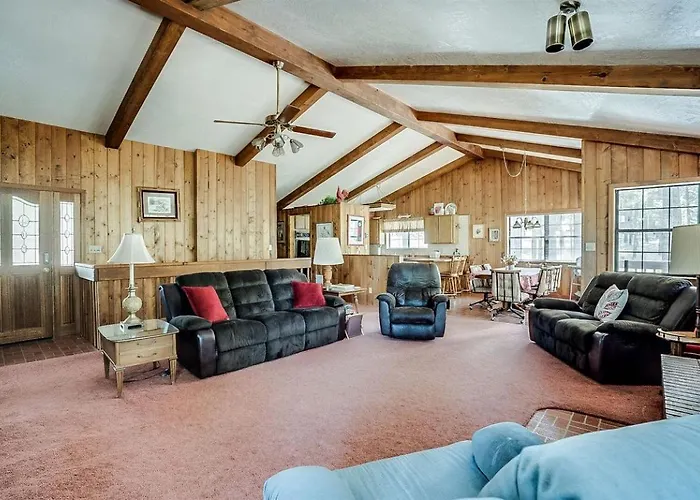 Gorgeous With Fireplace And Barbecue In Greer, Arizona Holiday home